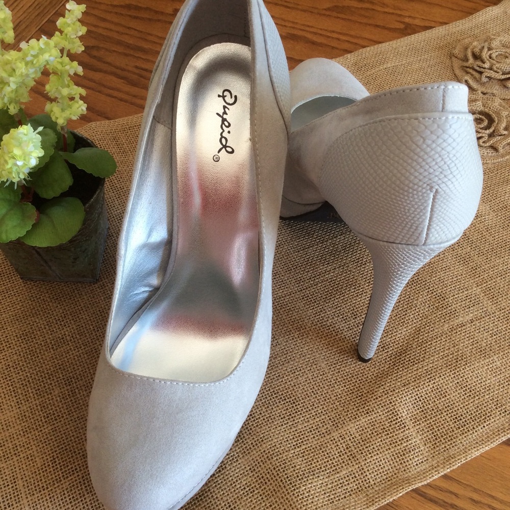 Qupid Stilettos Sz 10